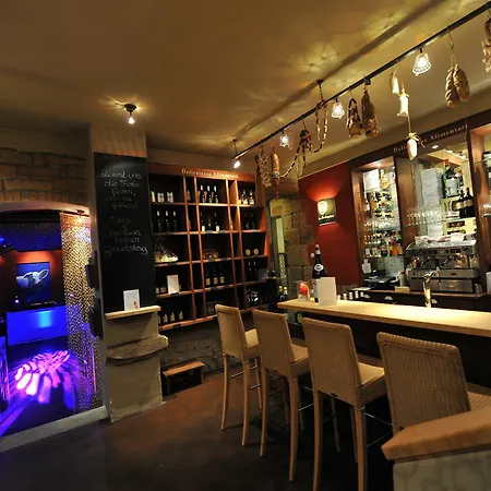 酒店 米达麦亚别墅、餐厅及酒店