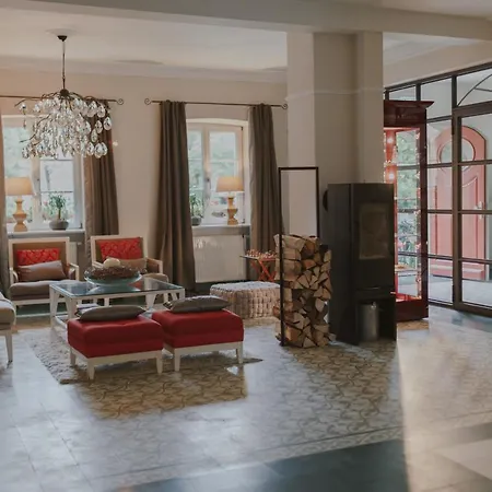 فندق Mittermeier, Hotellerie & Restaurant روتنبورغ أوب در تاوبر